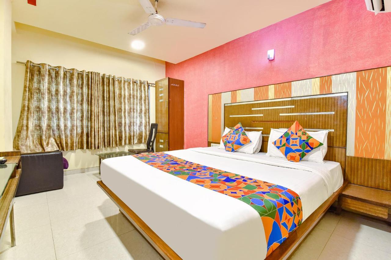 Fabhotel Kadamb Inn Ahmedabad Exterior foto